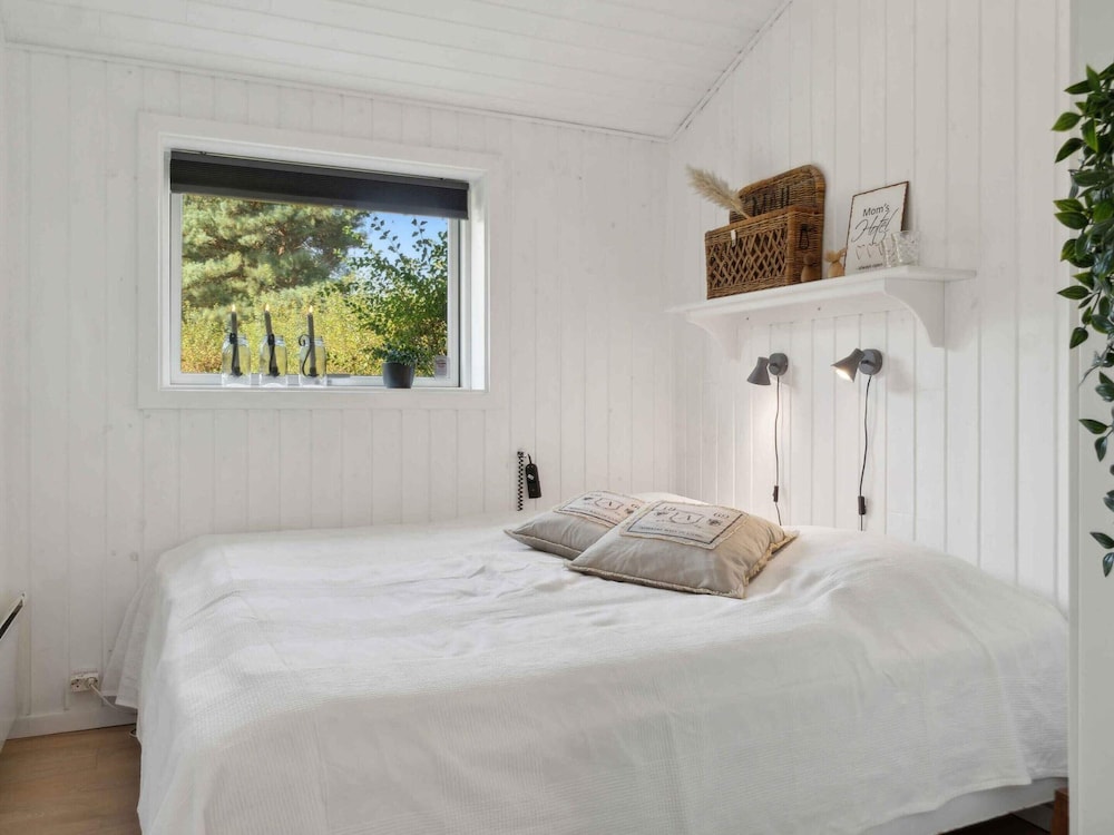 5 Star Holiday Home in Vaeggerlose