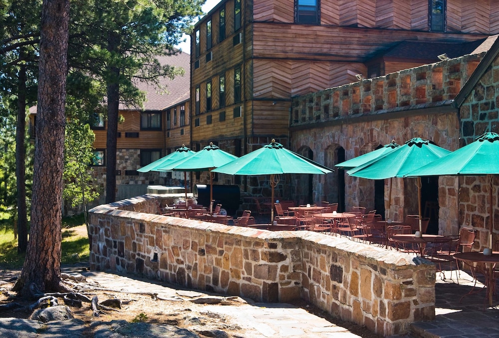 Sylvan Lake Lodge at Custer State Park Resort