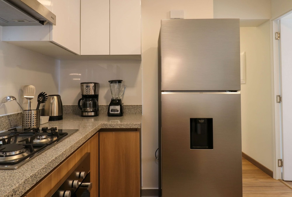 w Amazing 3BR w Balcony in San Isidro