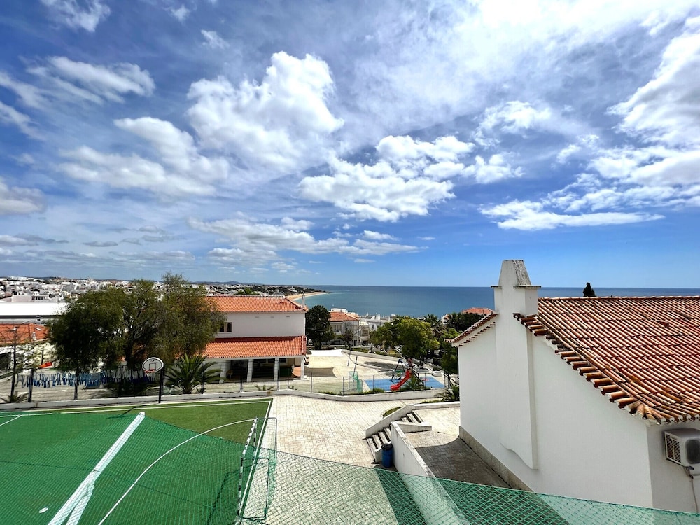 Albufeira Sunset With Pool by Homing view 5