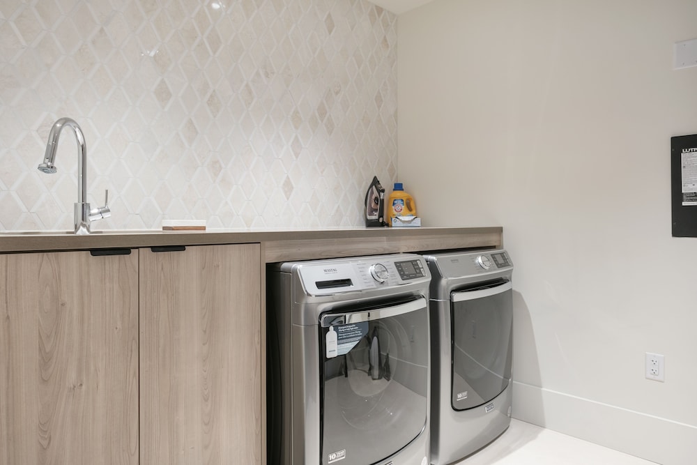 201 - Four Bedroom Argent 4 Condo