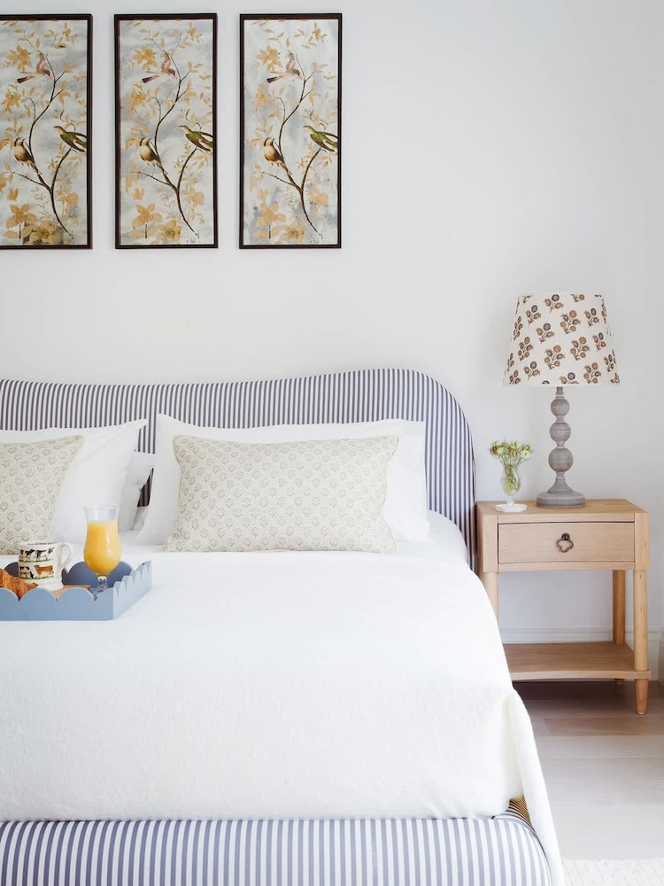 Luxurious 3-bedroom Notting Hill