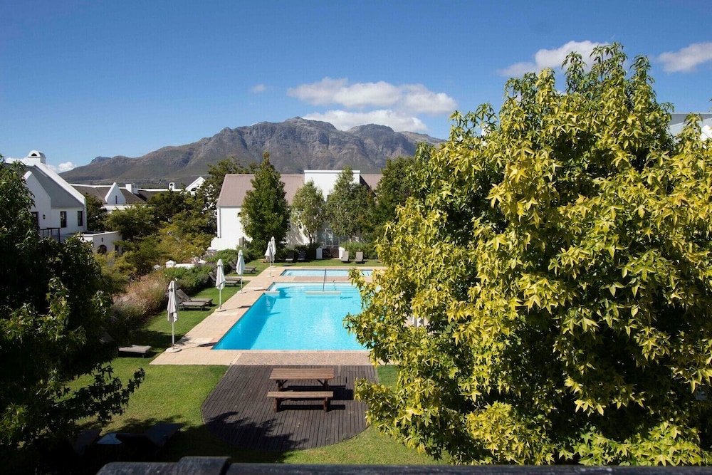 Winelands Golf Lodges at De Zalze