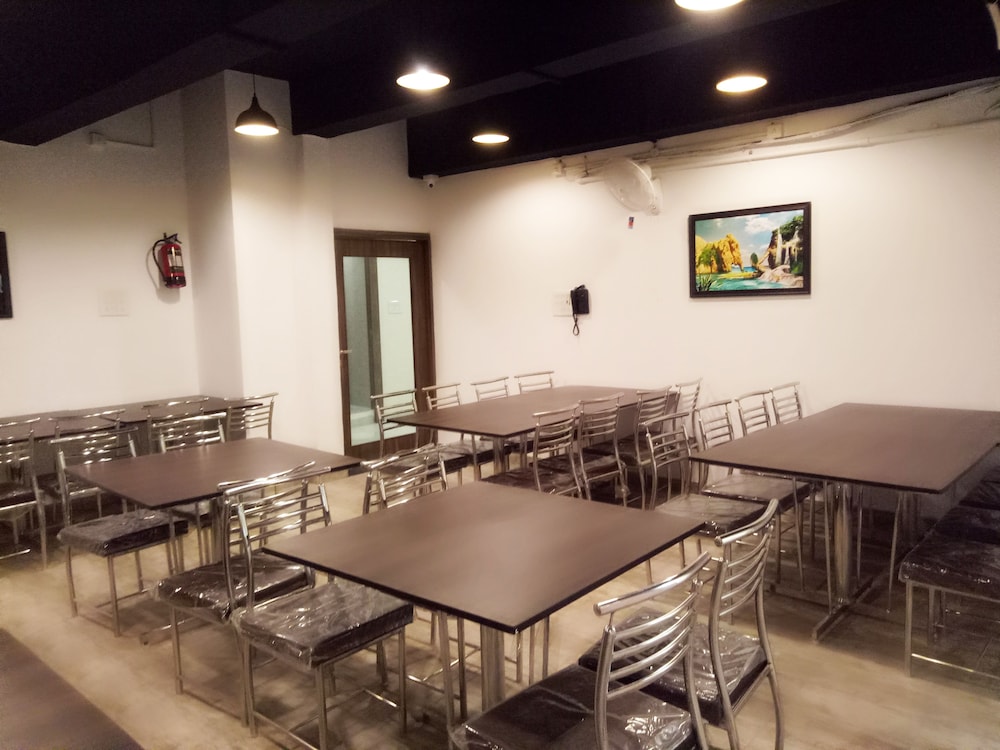 meeting & event spaces