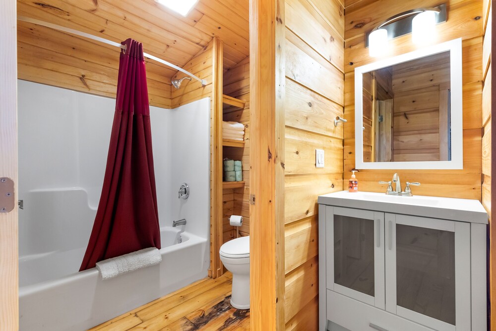 Edinboro Lake Resort Cabins
