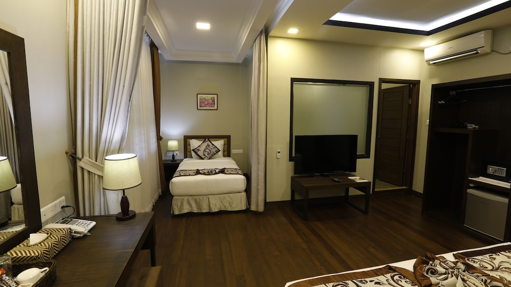 Cloud 10 Boutique Hotel
