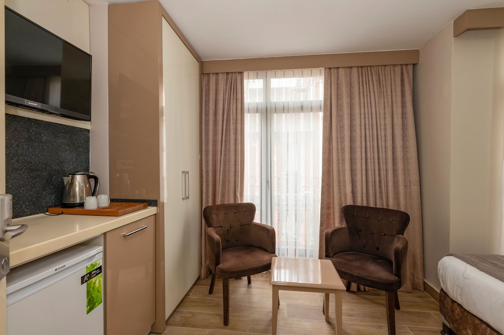 Taksim Peri Suit - Image 19
