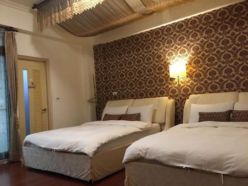 Amicasa Guesthouse