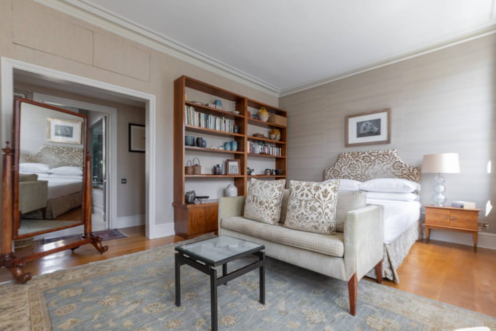 Lilyville Road III by Onefinestay