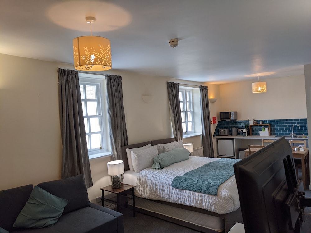 Yelverton Vacations - Railway Ramblers' Rest - Property Image 1