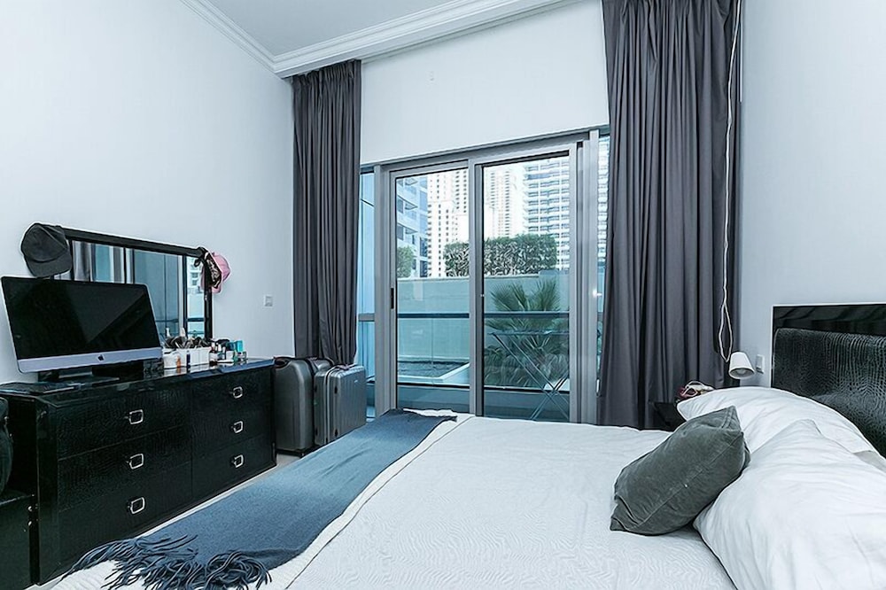 Dream Inn Dubai Bay Central