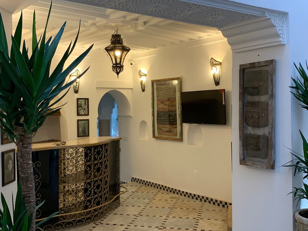 Riad Abaka by Ghali