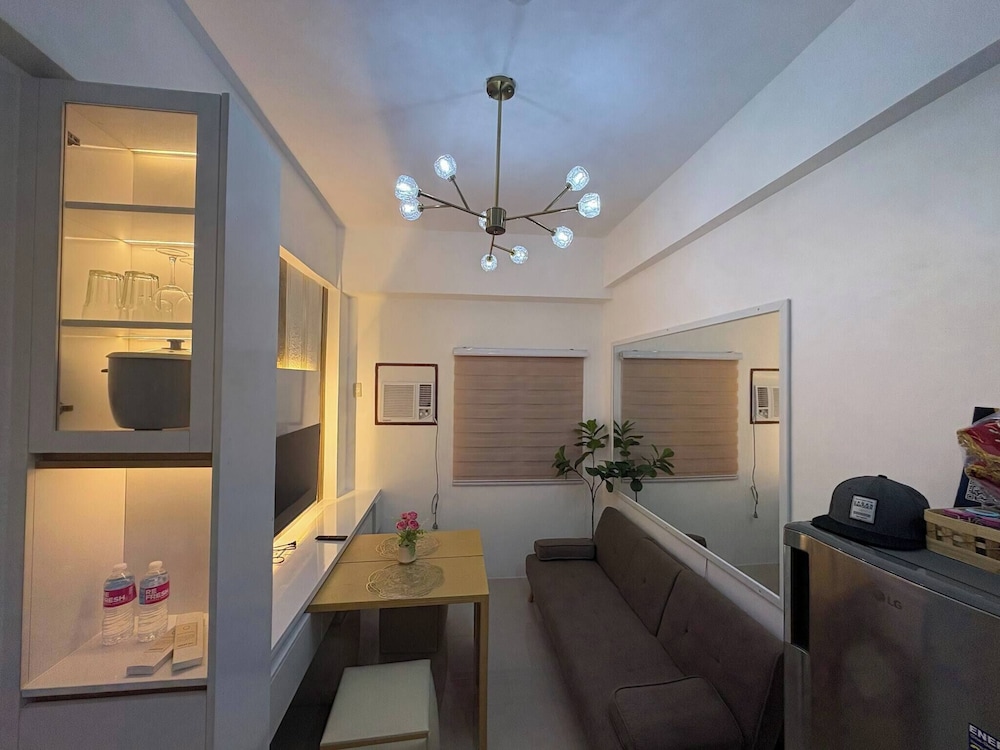 Near Mactan International Airport Condo With Private Entrance and Shared Pool