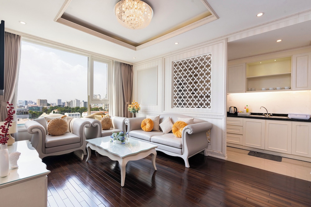 Luxury Condotel Luminous Leman