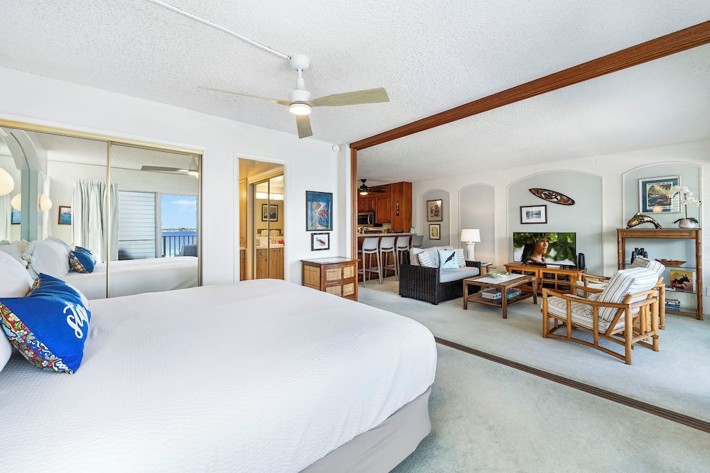 Beautiful Ocean Views - Close to Town - Wifi - Vrkcv