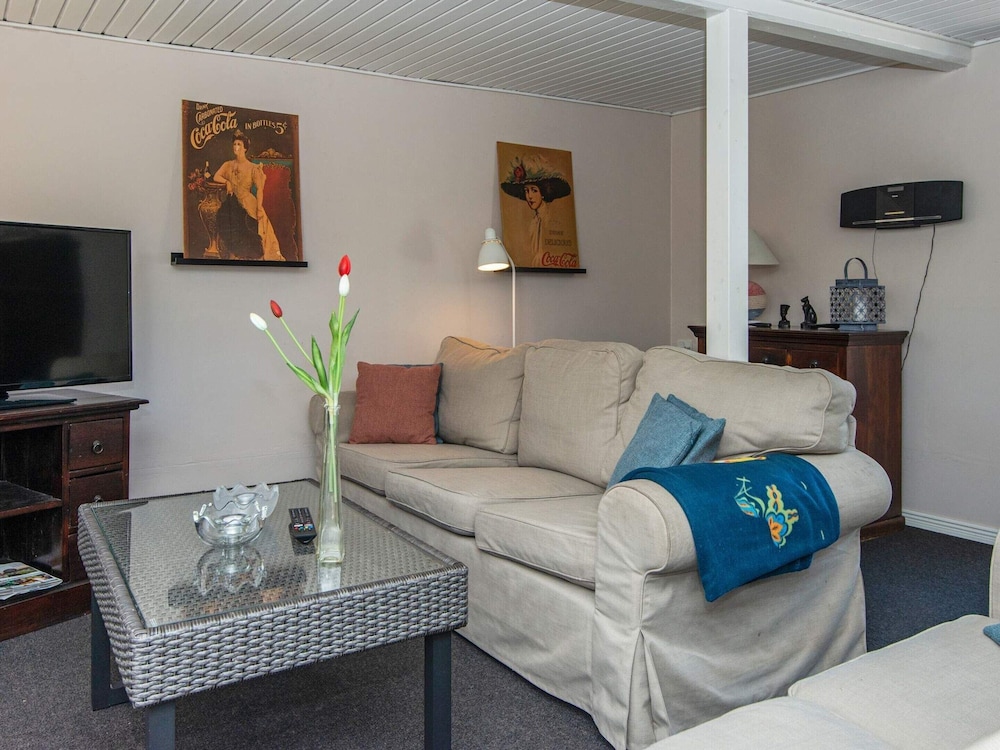 7 Person Holiday Home in Grenaa view 4