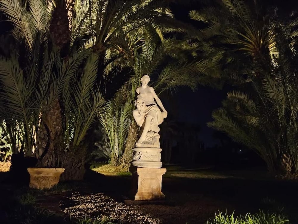 Villa de Luxe sur la Palmeraie de Marrak