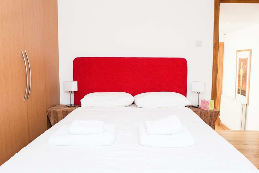 4 Bedroom Flat near London Eye