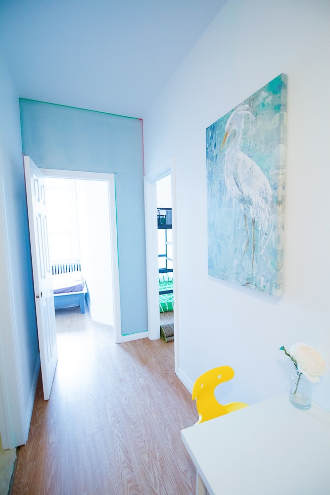 2 Bedrooma Apartment near Kensington Market - Unit 1 - Image 1