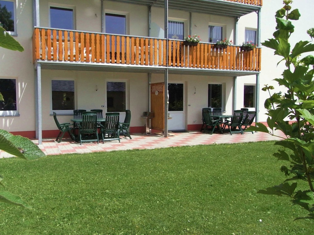 Comfy Holiday Home in Burg Reuland With Sauna, Terrace, BBQ