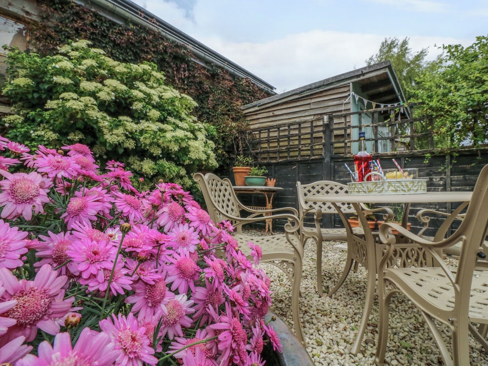 Compass Cottage
