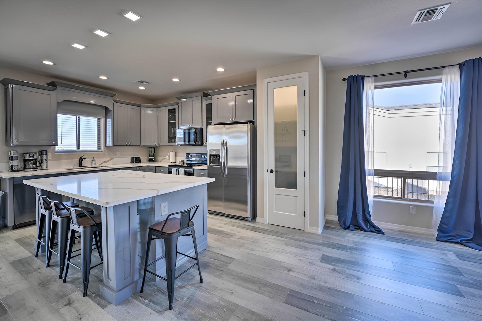 Cozy Bullhead City Home w/ Grill, 3 Mi to CO River view 2