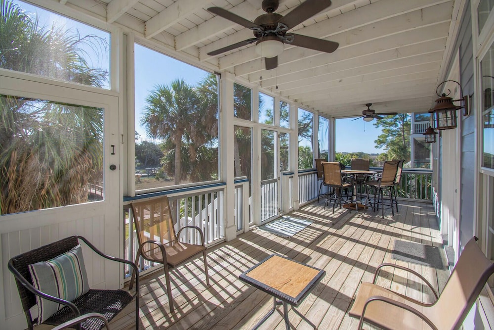 Spacious 4-bed, 4-bath Home in the Heart of Fripp Island