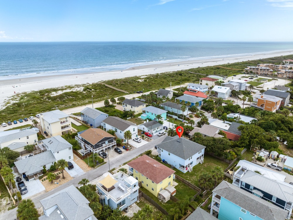 Avery's Ocean Breeze by Distinctive Beach Rentals view 2
