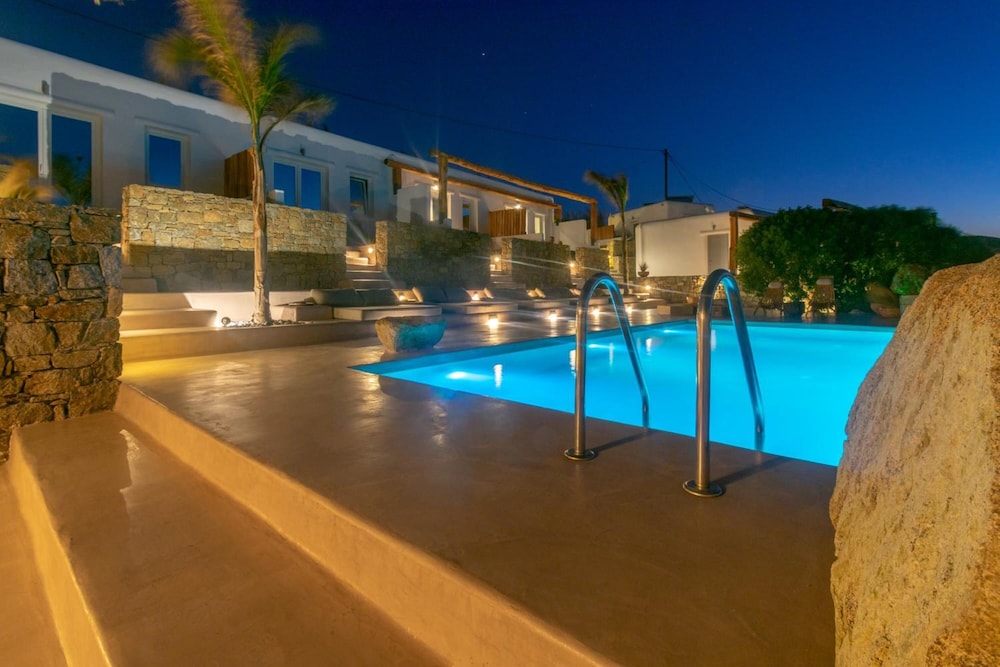 Aelia Mykonos