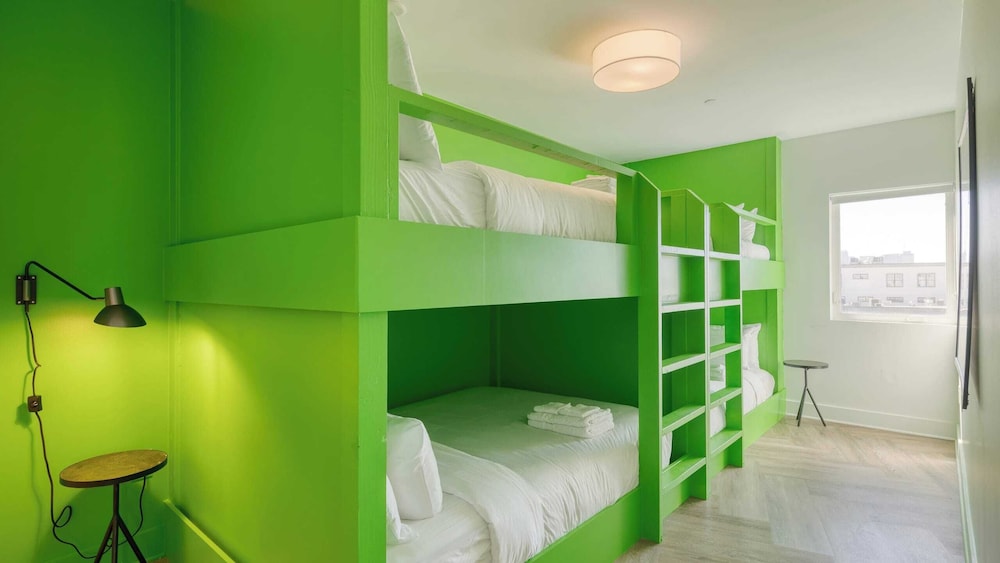 The Carter by Avantstay 3rd Floor, 15 Bedrooms