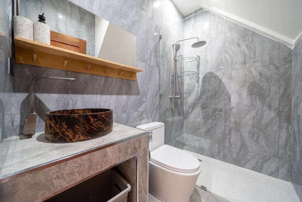 4-Storey Villa Mare with Seaview Pool
