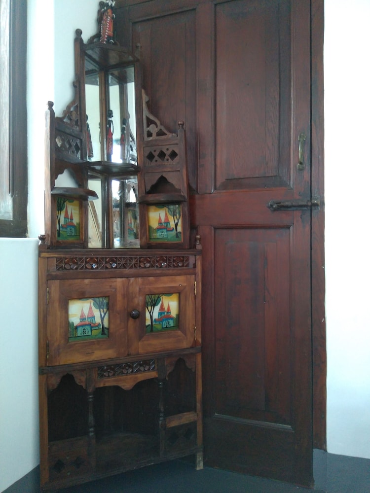 zLife Hostel