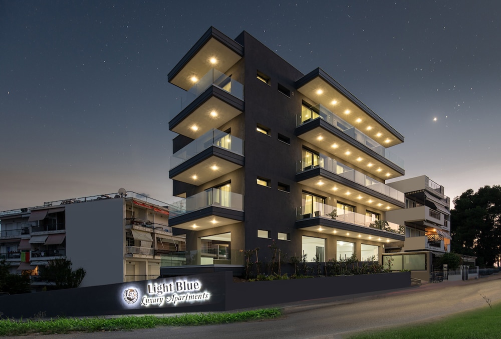 Light Blue Luxury Rooms photo 3