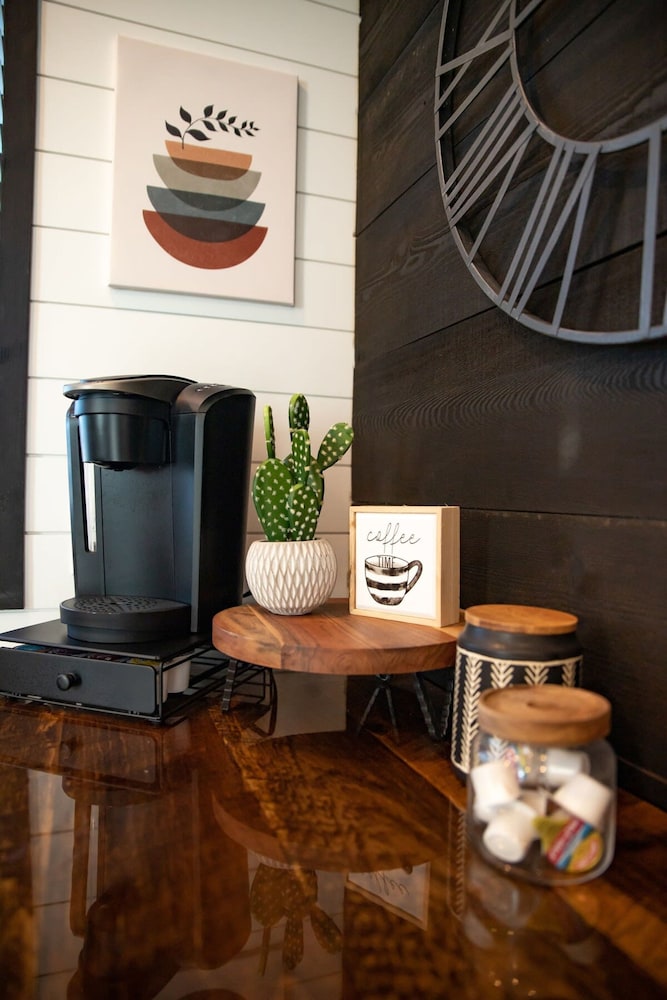 New Moonlight Ridge-shipping Container Home