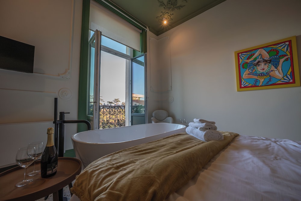 Des Bains Chambre & Suite