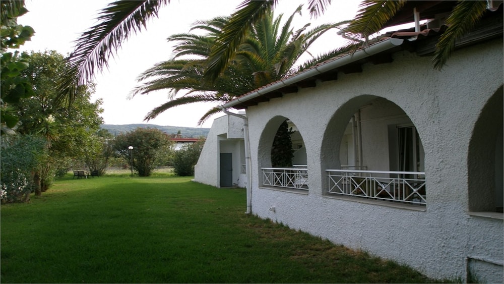 Sandra Apartments