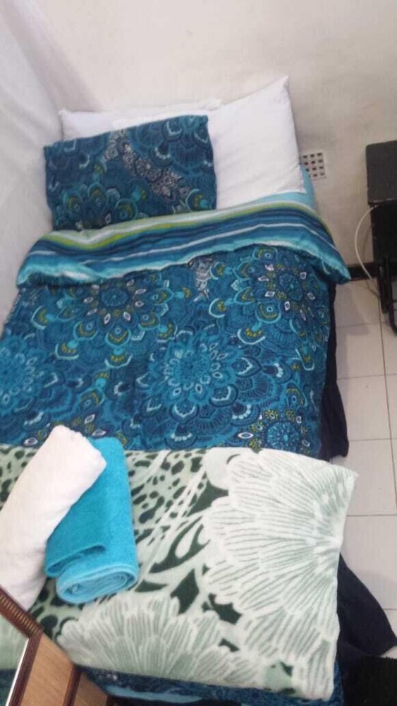 Art Deco Budget Accommodation Rosebank - Hostel