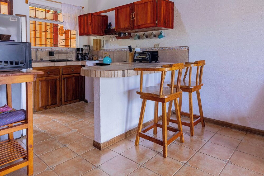 Cozy & Beautiful Casa Aire, Near Lake Park & Town