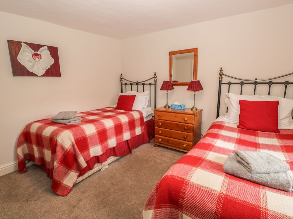 Rowan Cottage view 4