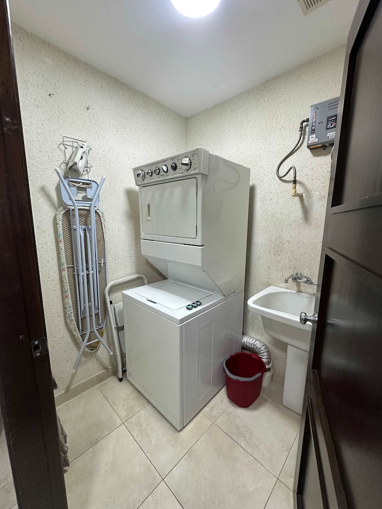 Estrella Federal I 2 Bedroom Apt in Costa del Este
