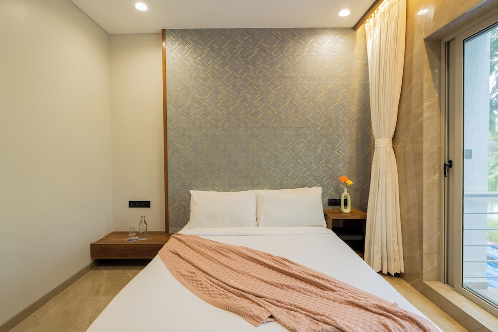Alaya Stays - Imperial Mystara 5BHK near Khandala Hills