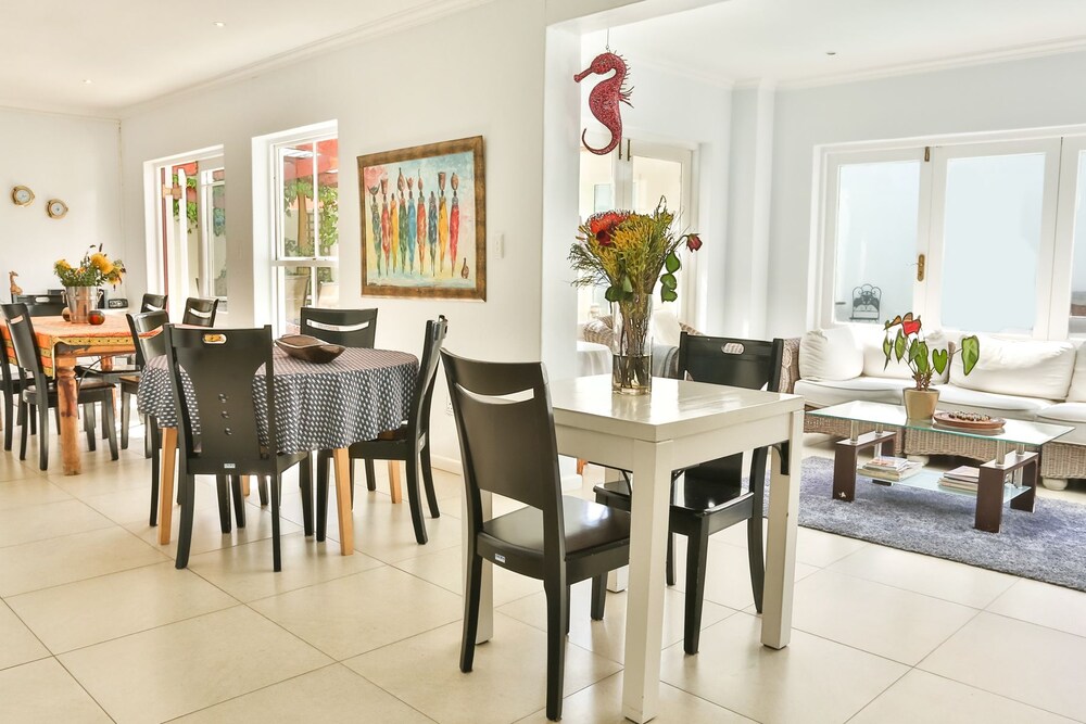 Abington Manor - Fish Hoek Guesthouse
