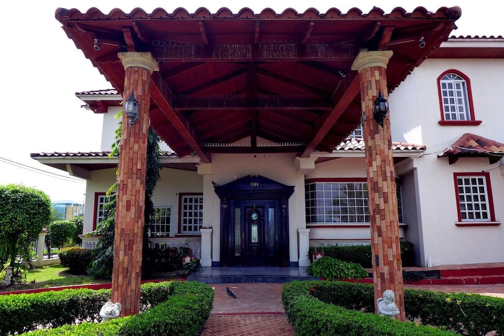 Dumas Villas - Property Image 5