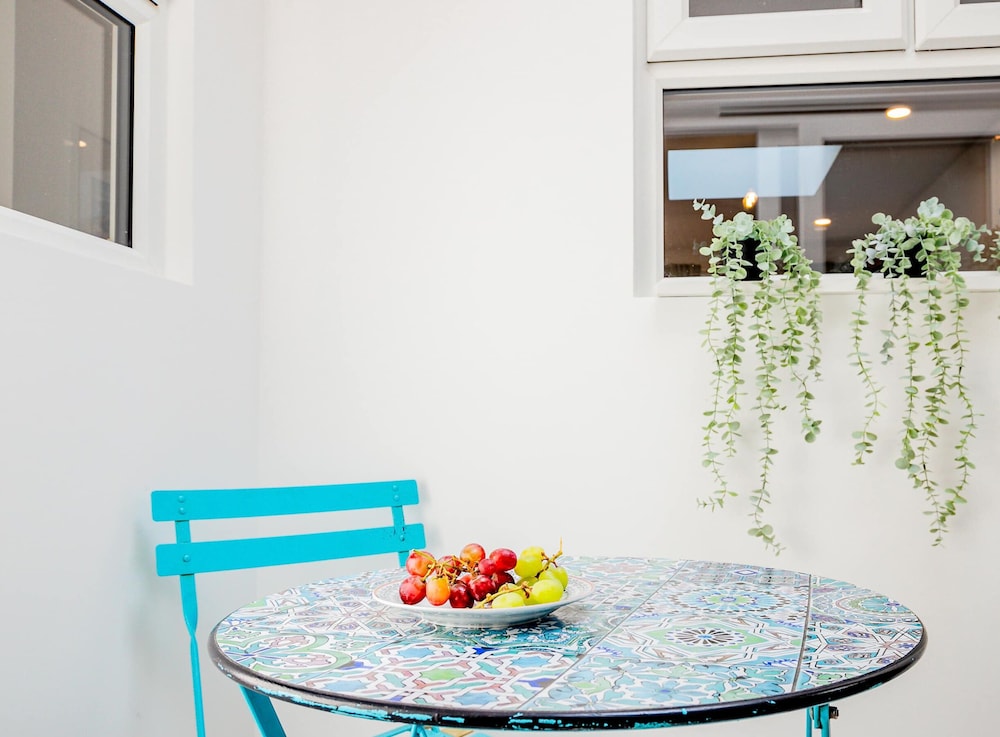 Host Stay Croydon Road Abode