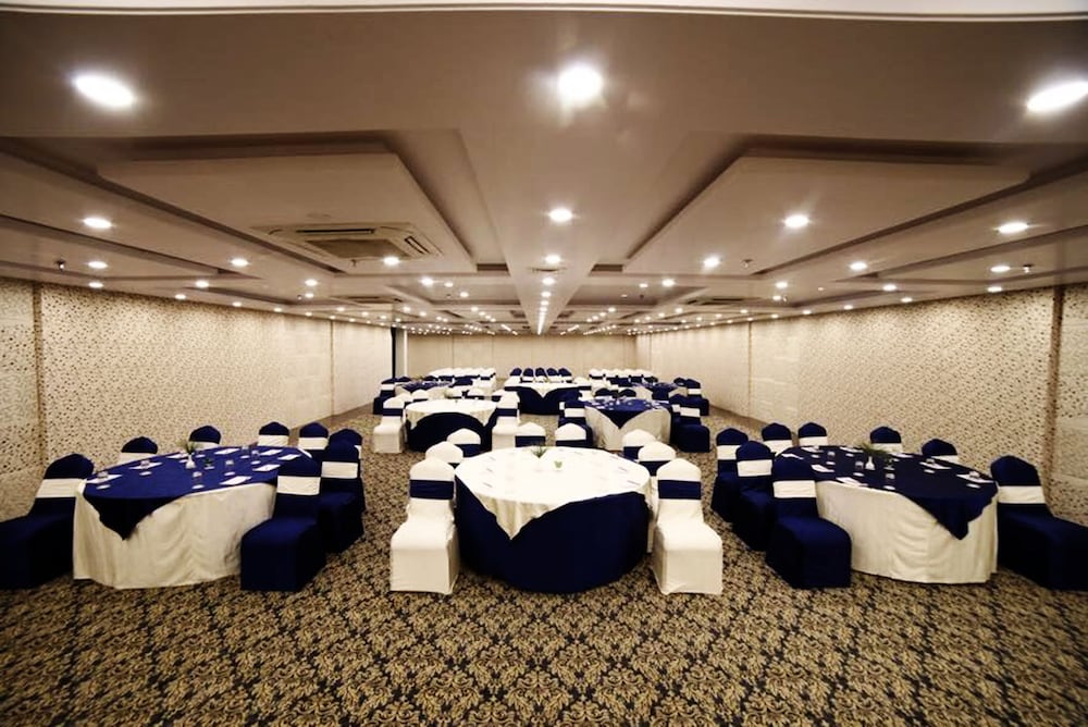 meeting & event spaces