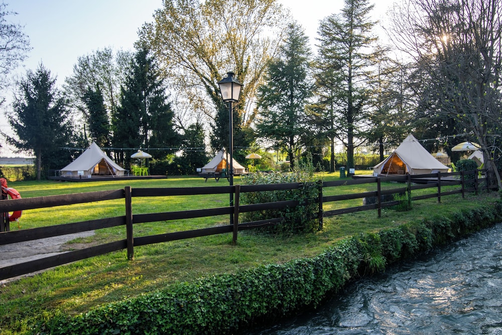 Villa Vitti's - Verona Est CAMPING
