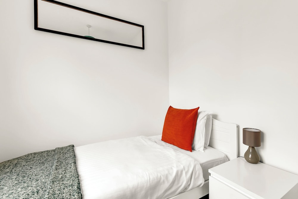 Charming Golborne Escape