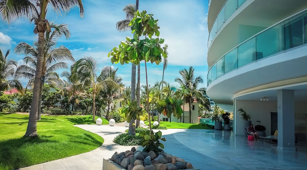 Condo Maritima 9U by Kivoya