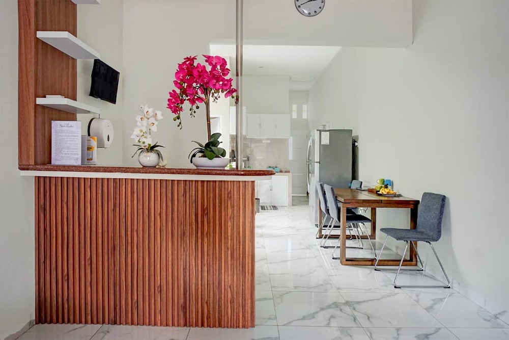 OYO 95054 Prima Jaya Homestay Syariah