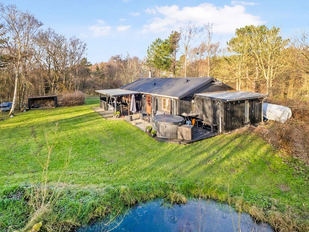 5 Star Holiday Home in Thyholm